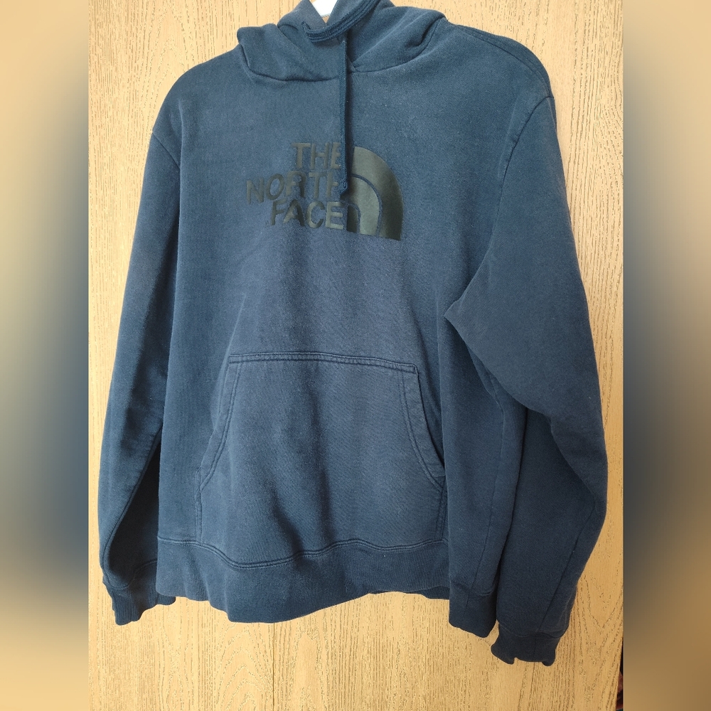 The North Face Blue Sweatshirt Relaxed Fit